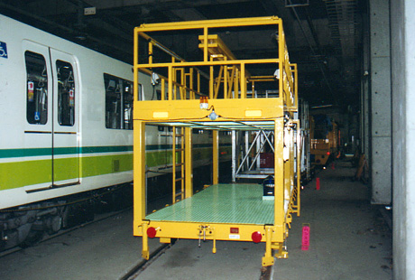 架線作業用塔車